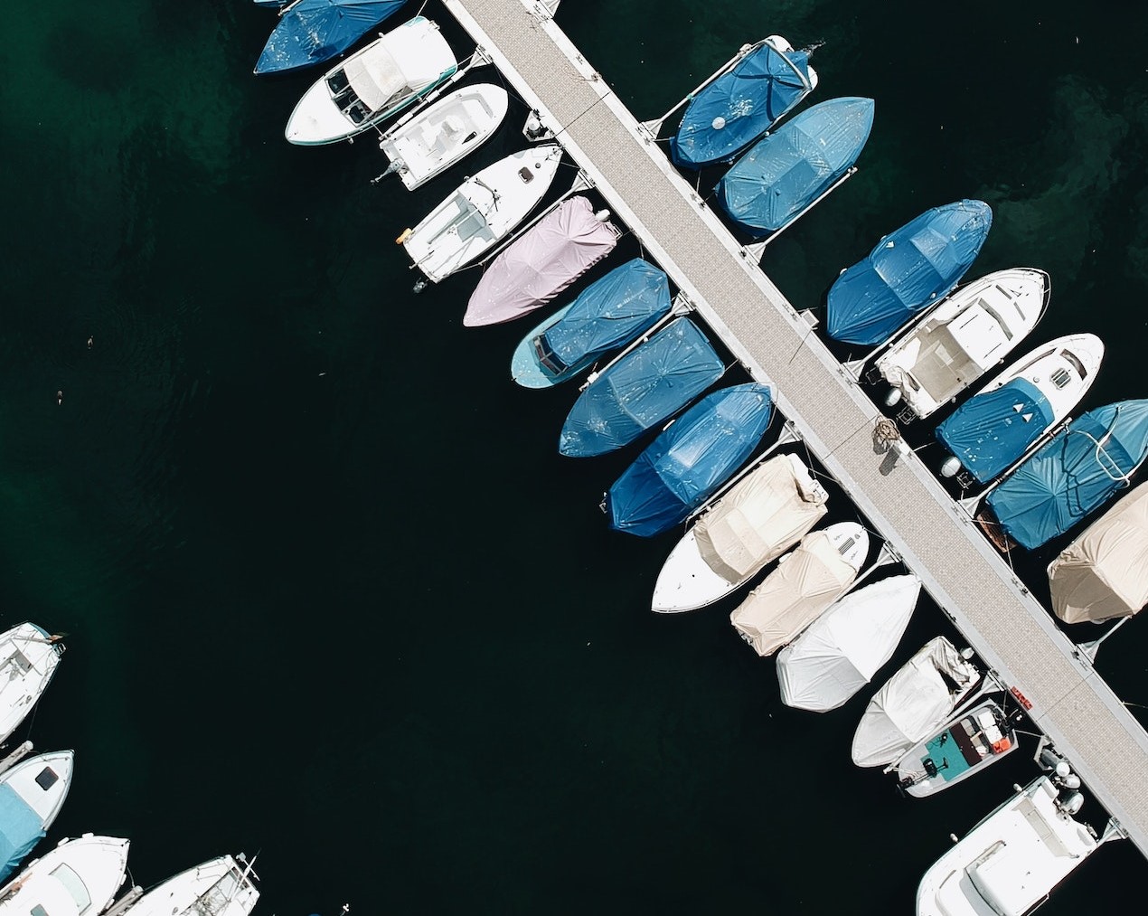 Airial View of Speed Boats in dock | Veteran Car Donations