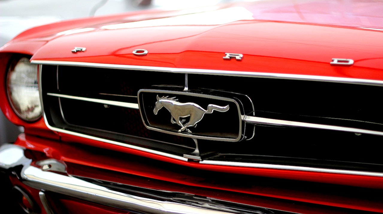 Red Ford Mustang | Veteran Car Donations