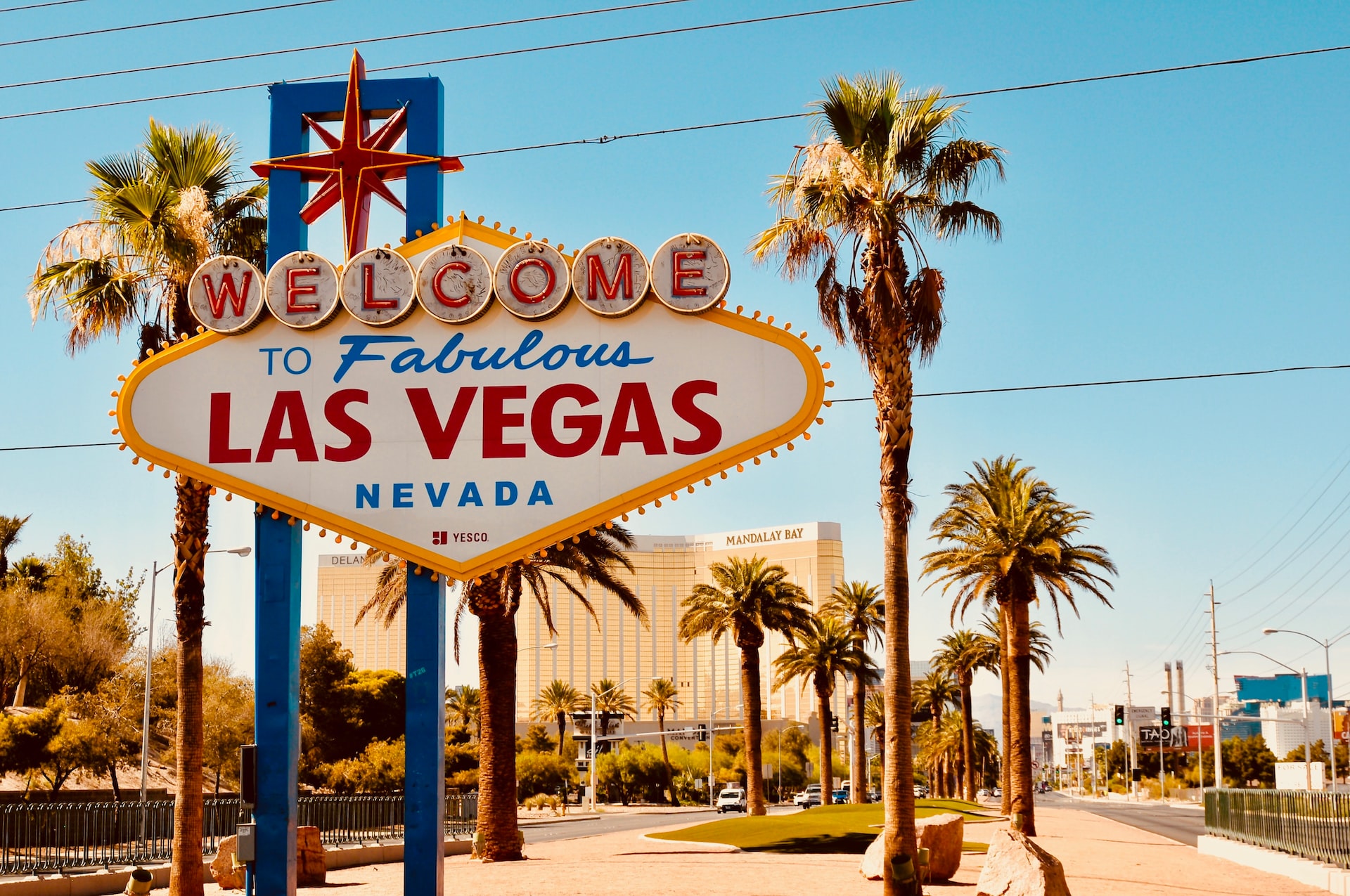 welcome to fabulous las vegas nevada signage photo | Veteran Car Donations