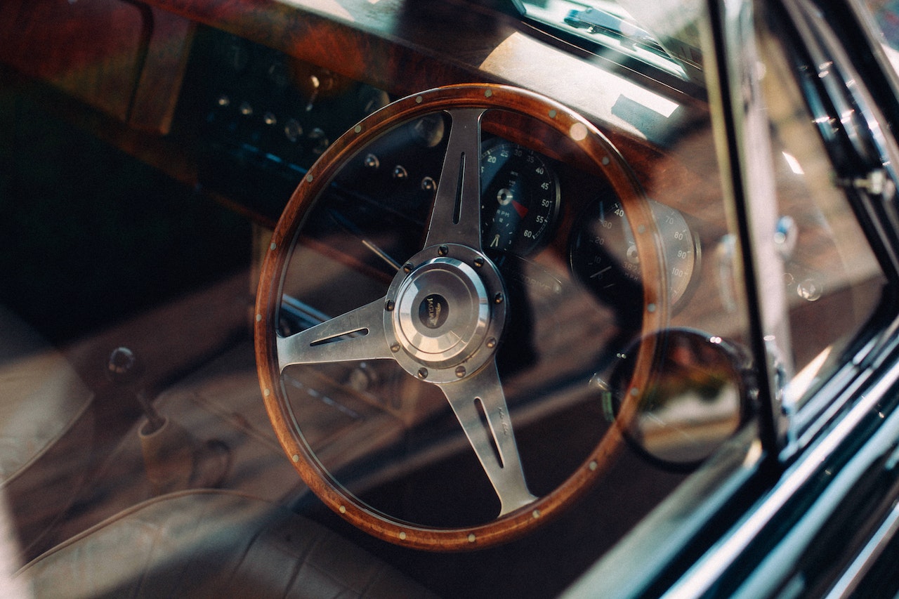 Brown and Black Steering Wheel | Veteran Car Donations