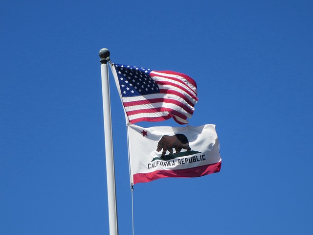 California and US Flag | Veteran Car Donations
