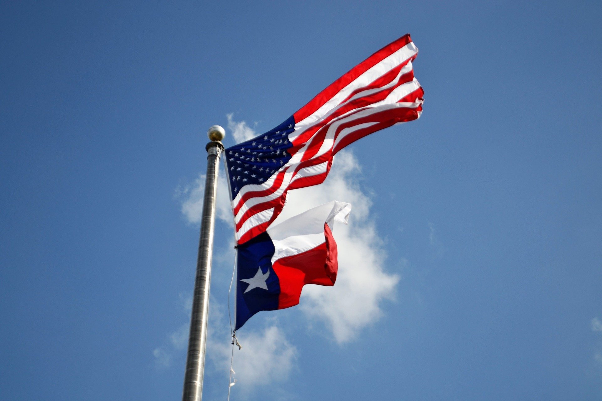 Texas Flag in Lubbock Texas - VeteranCarDonations.org