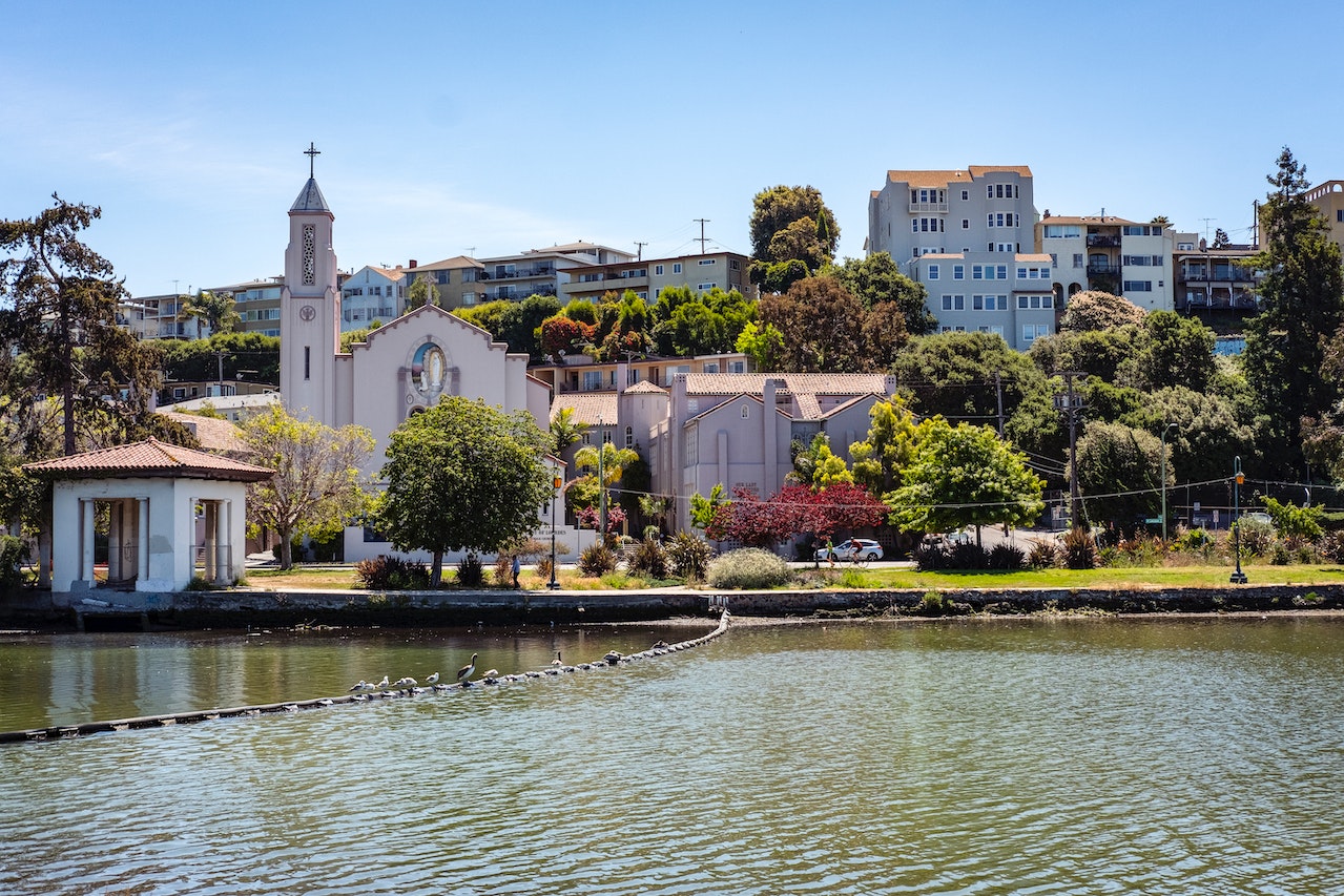 Oakland, California Car Donations