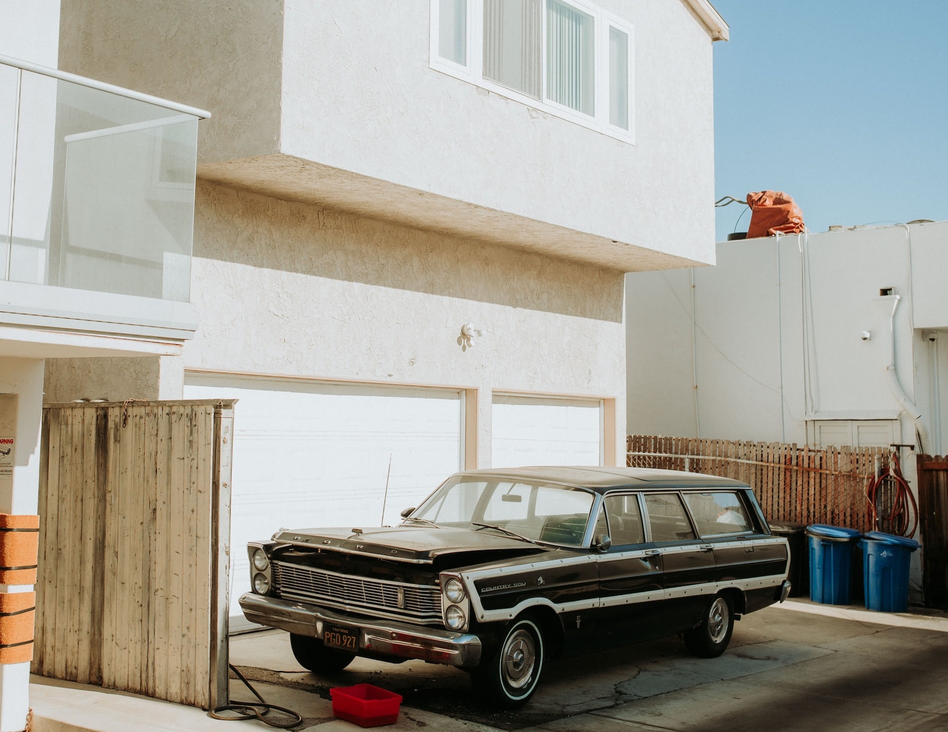 Parked old black ford | Veteran Car Donations