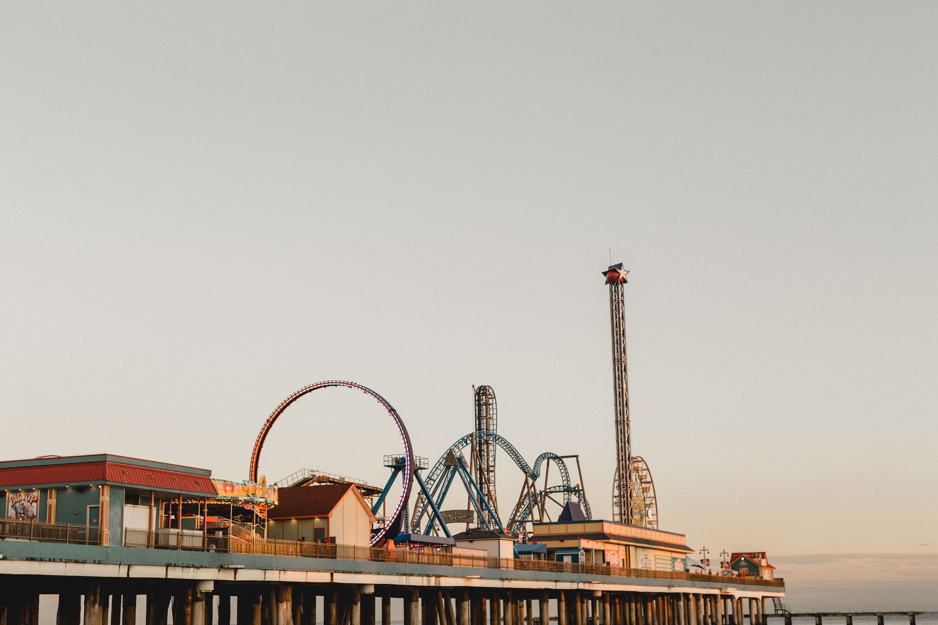 Pleasure Pier on Galveston | Veteran Car Donations