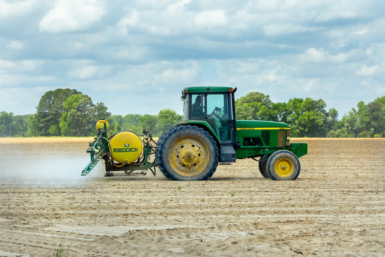 Green Tractor | Veteran Car Donations