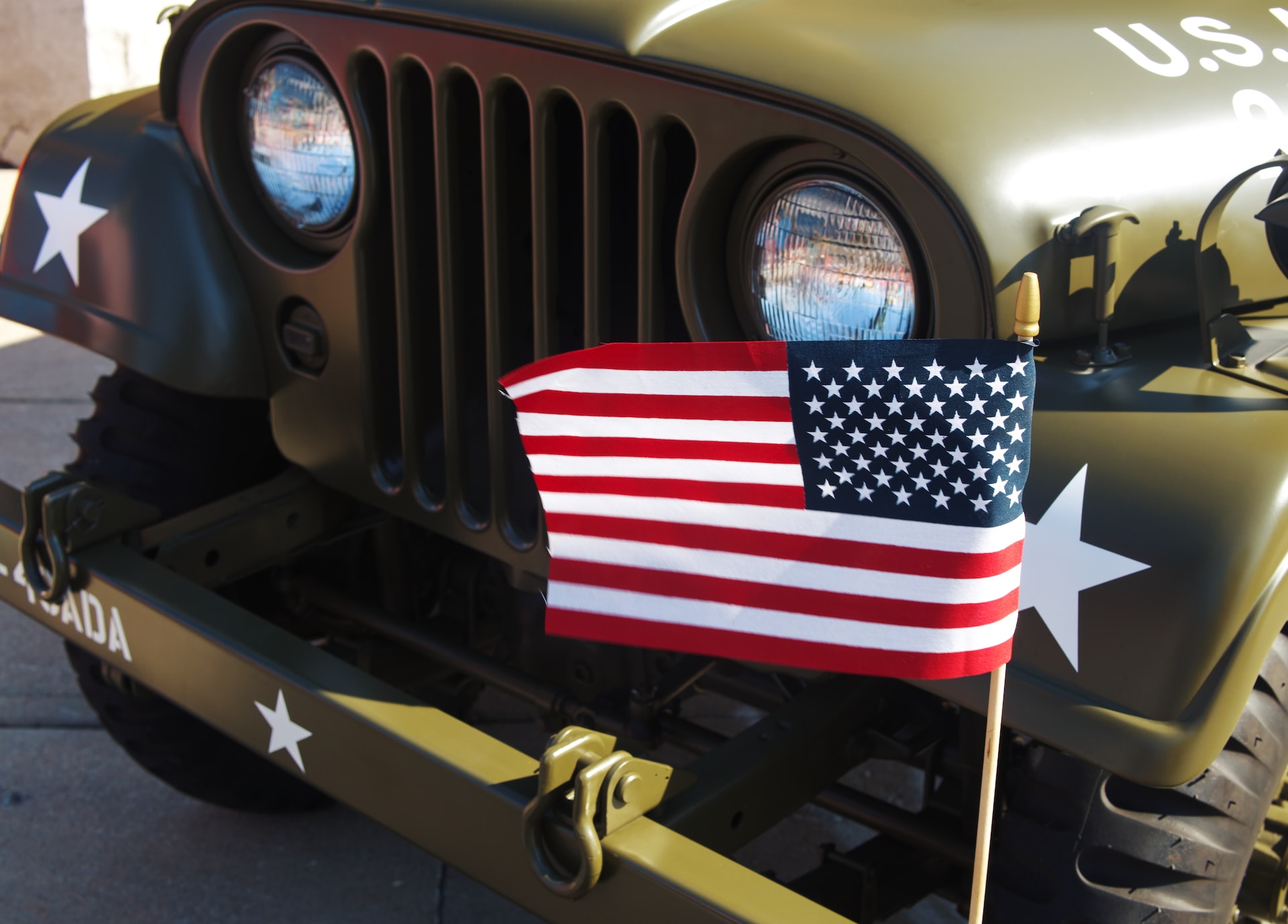 Us Flag on truck | Veteran Car Donations