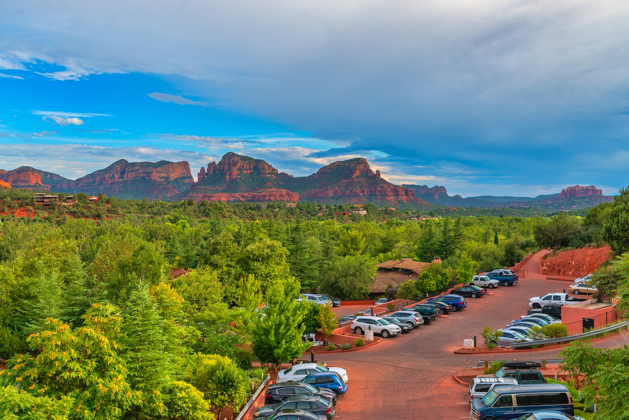 Cars in the Parking Area in Sedona Arizona | Veteran Car Donations