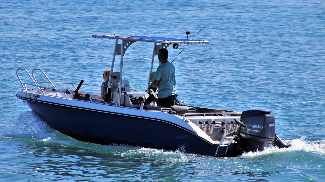 Cruise Engine Motorboat | Veteran Car Donations