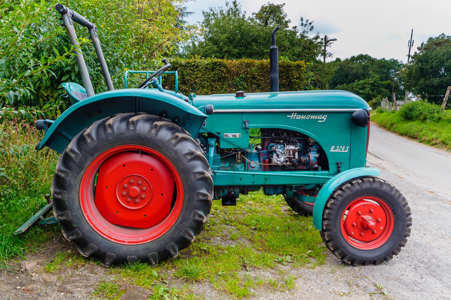 Old Green Tractor | Veteran Car Donations