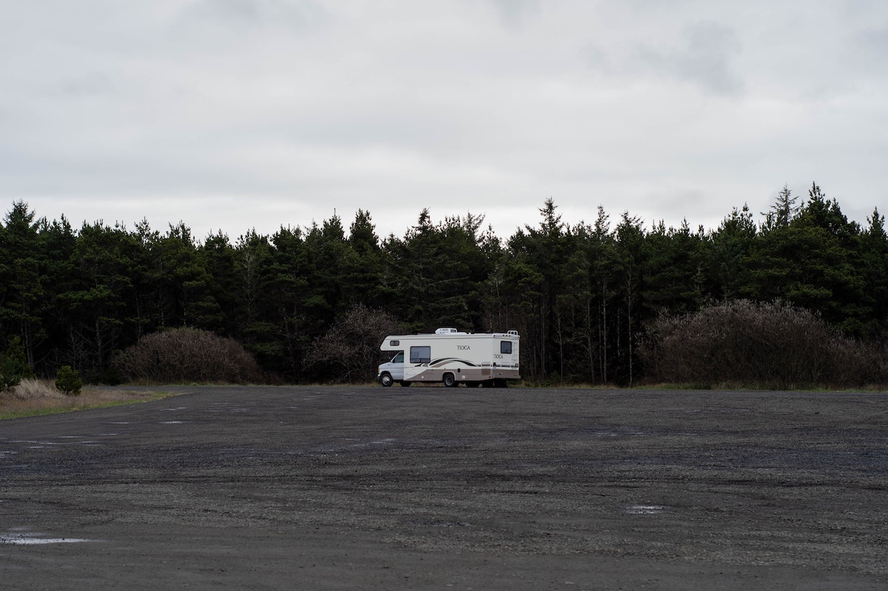 White and Gray RV Trailer | Veteran Car Donations
