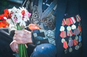 Veteran with Medals | Veteran Car Donations