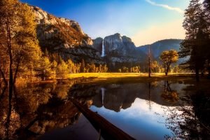 Lake in Yosemite National Park | Veteran Car Donations