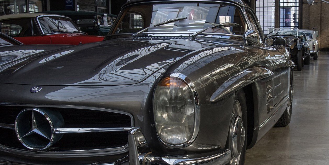 Black Mercedes in Lincoln, Nebraska | Veteran Car Donations