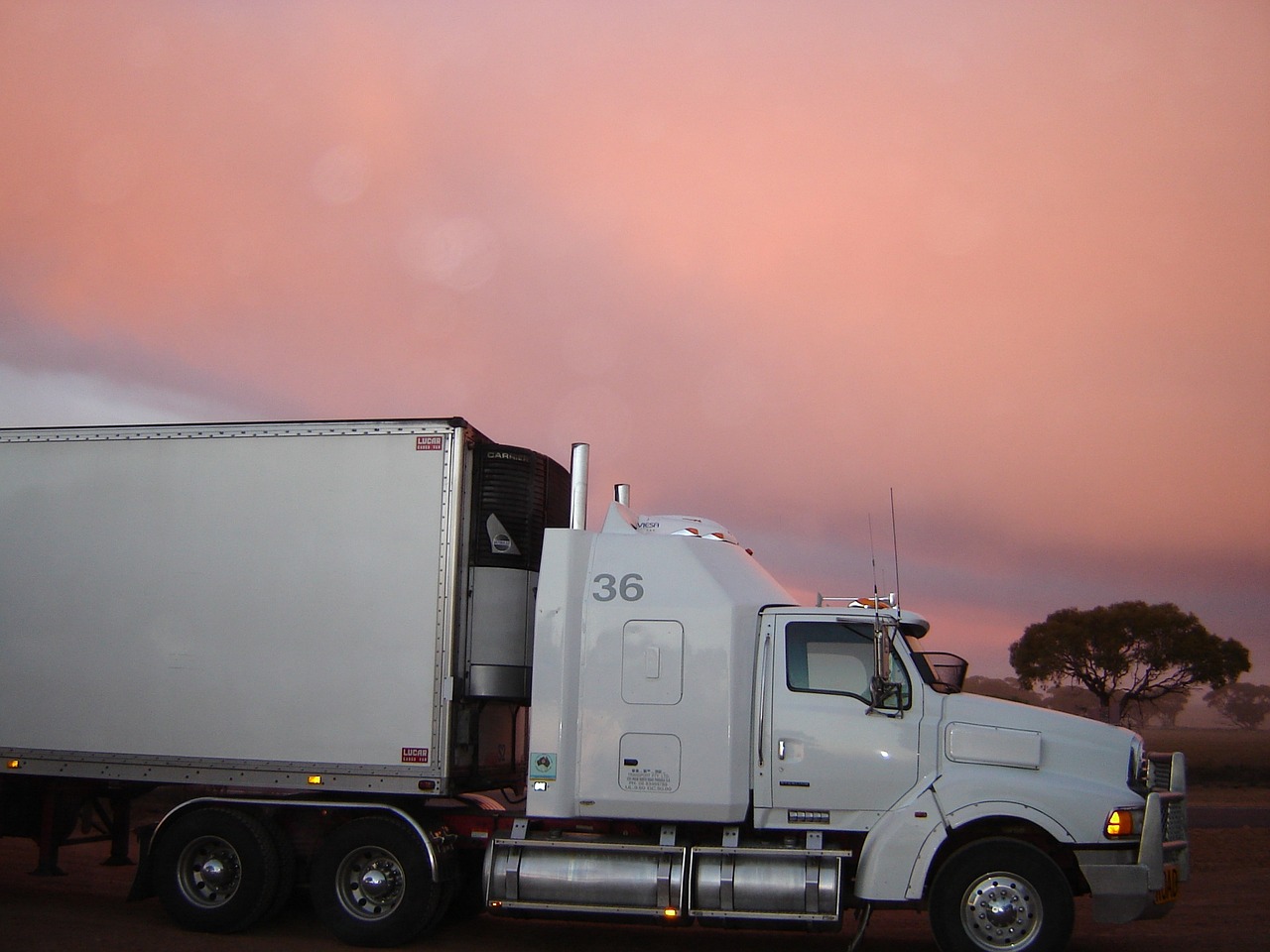 Truck Lory Sunset | Veteran Car Donations