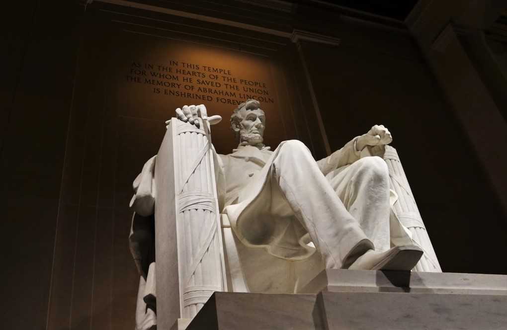 Abraham Lincoln Memorial | Veteran Car Donations