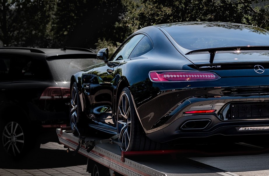 Towed Mercedes Car | Veteran Car Donations