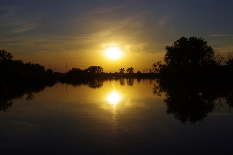 Sunset in Rock Island, Illinois | Veteran Car Donations