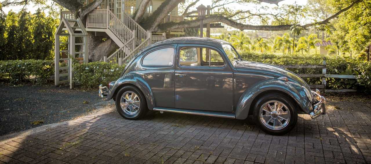 Oldtimer Silver Beetle in Greenwich, Connecticut | Veteran Car Donations