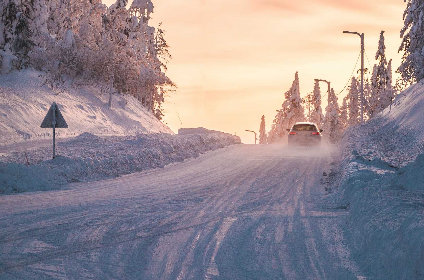 Driving a Car in Winter | Veteran Car Donations