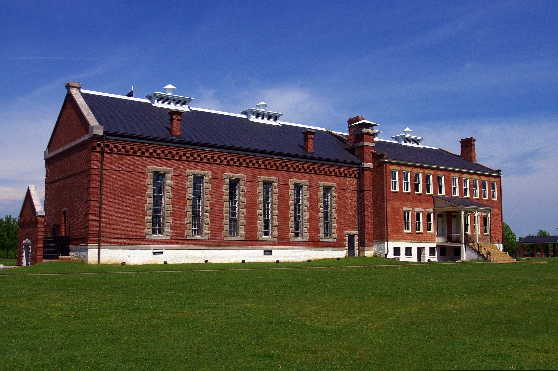 Historic Fort Smith Court And Jail | Veteran Car Donations