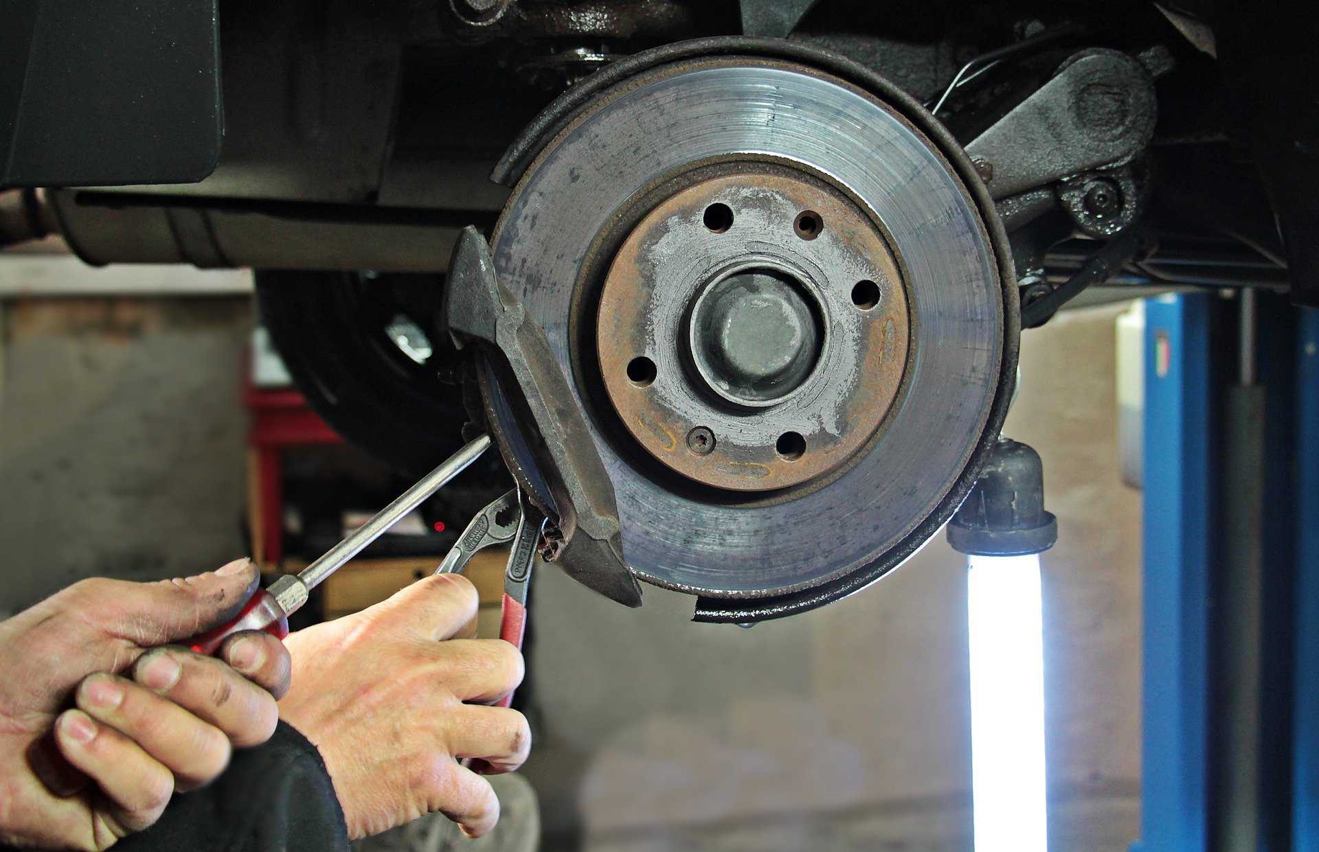 Fixing Car Brake Disc | Veteran Car Donations