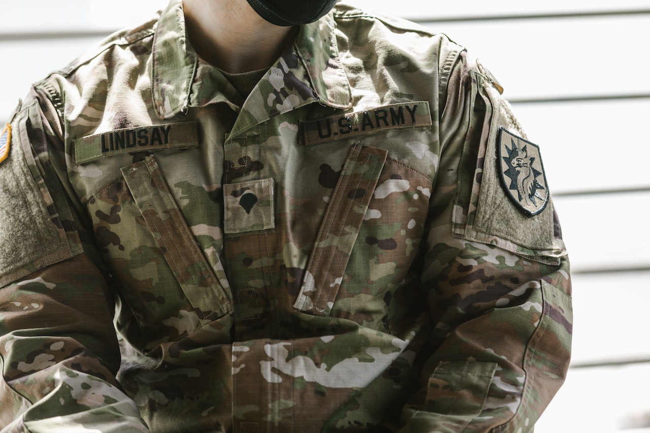 Close-Up Photo of Man Wearing Military Uniform | Veteran Car Donations
