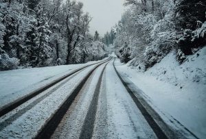Tips on How to Drive in Snow and Ice Safely | Veteran Car Donations