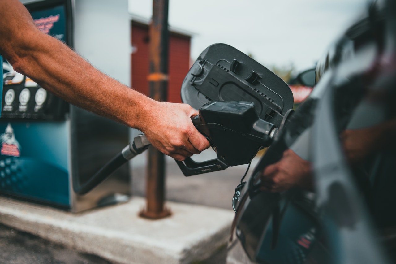 3 Biggest Myths About Fuel Economy | Veteran Car Donations