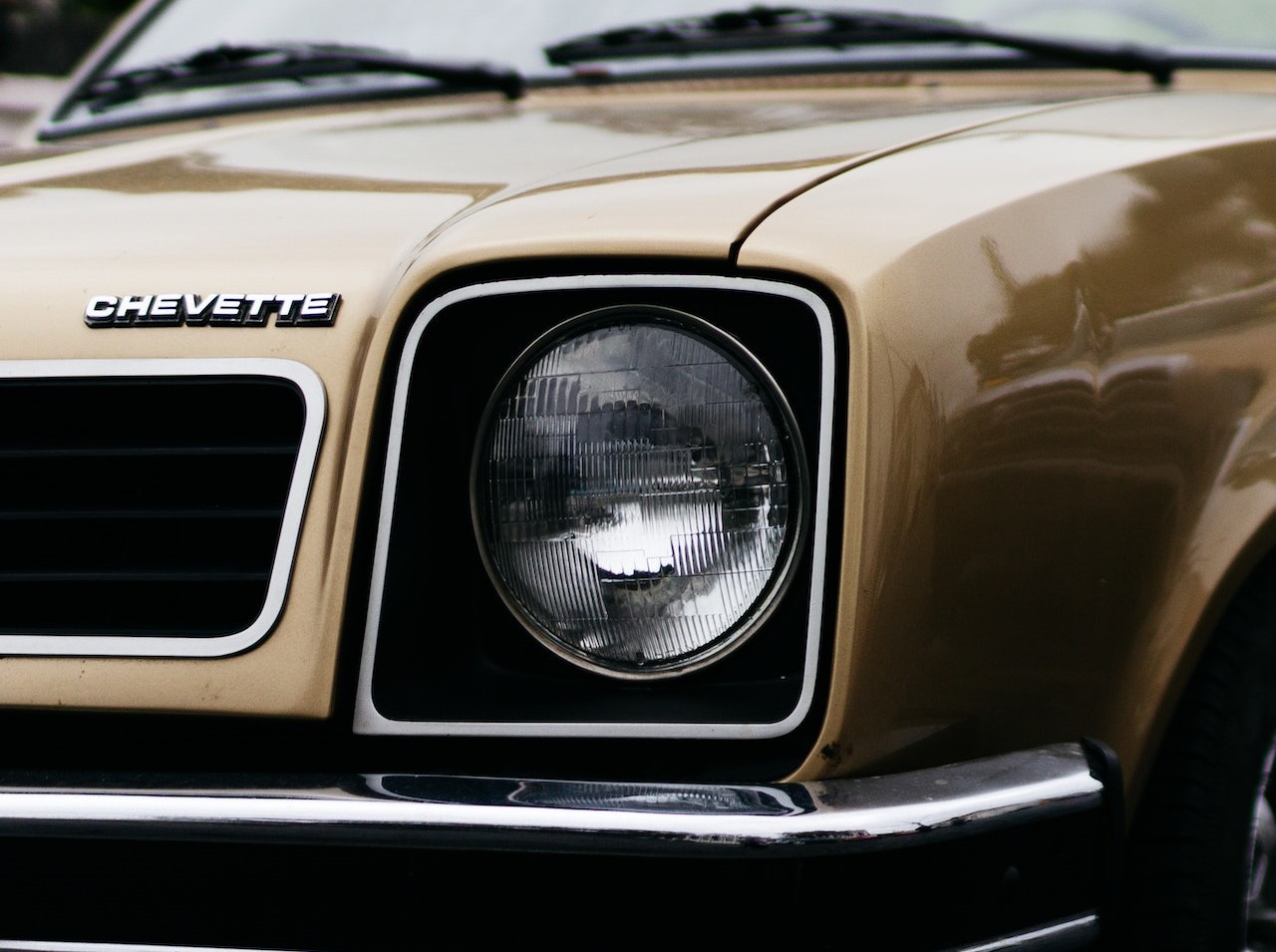 Make Your Headlights Look as Good as New | Veteran Car Donations
