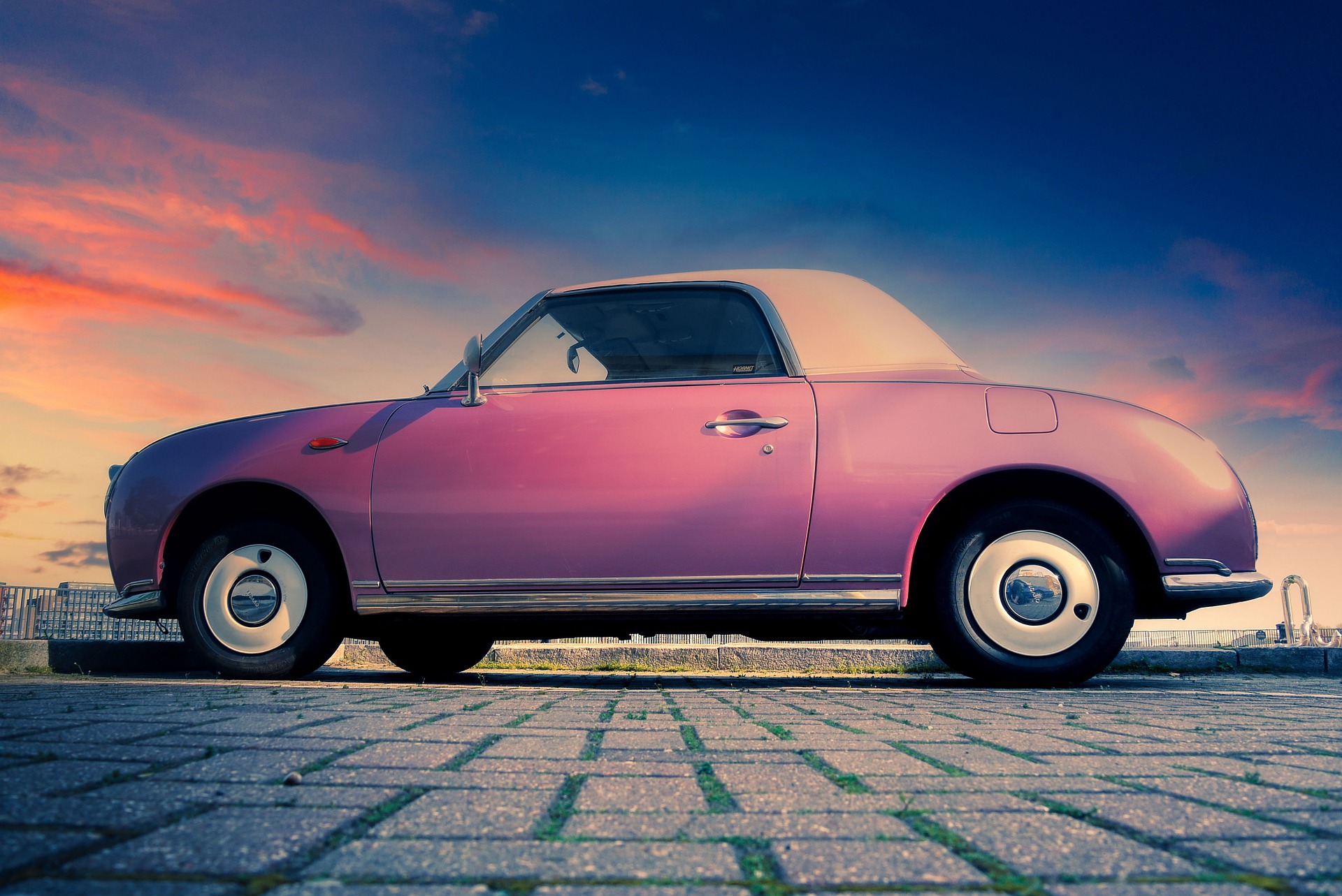 Pink vintage car | Veteran Car Donations