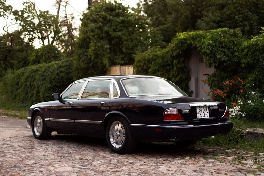 Black Jaguar XJ