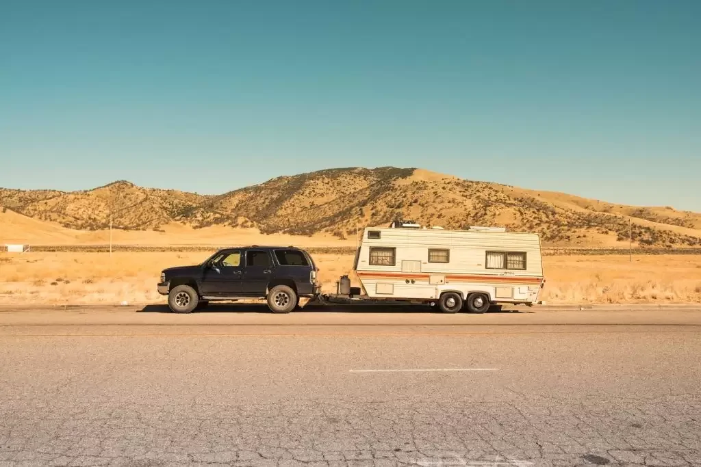 Black SUV and white trailer in California, United States