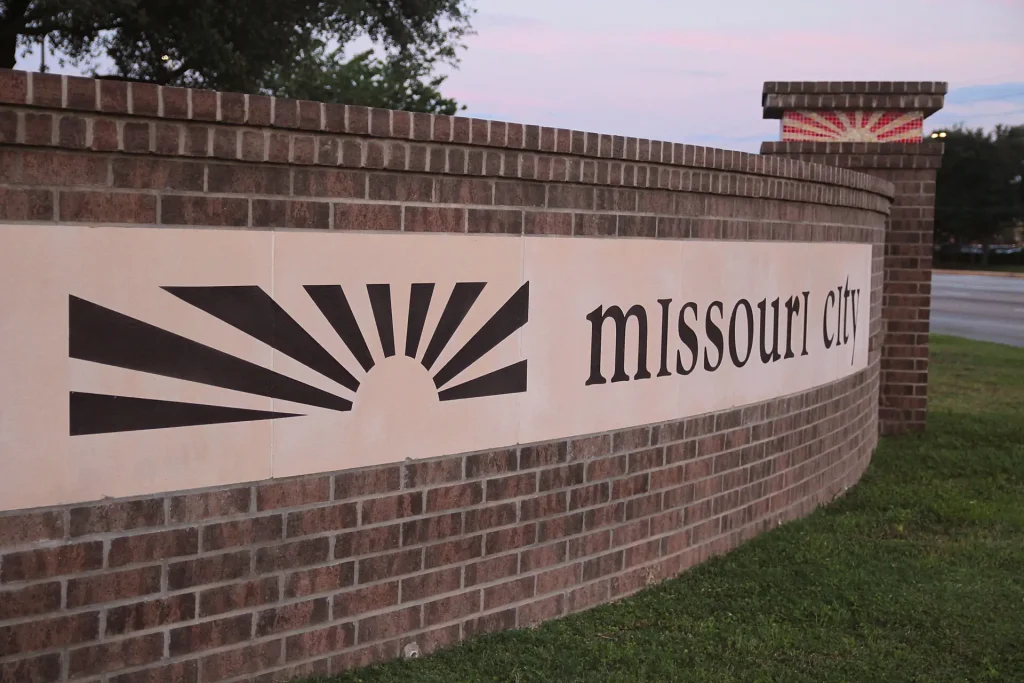 City sign for Missouri City, Texas, near Highway 6