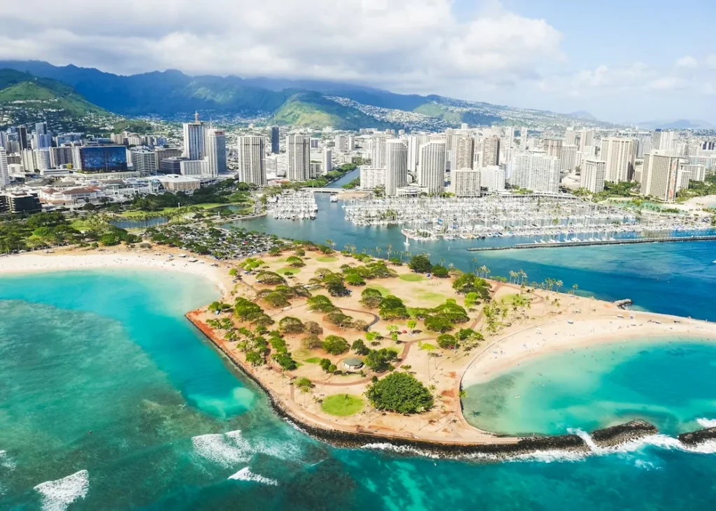 Buildings near the water in Honolulu, Hawaii